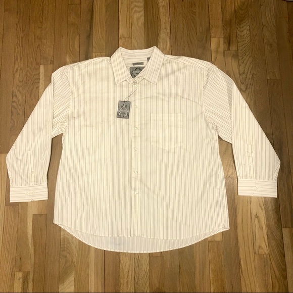 BRUNO Mens Striped Button Down Dress Shirt NWT - Picture 1 of 4